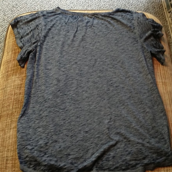 🏵️Navy Top - Picture 2 of 4